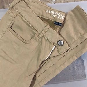 AE Khaki Jegging